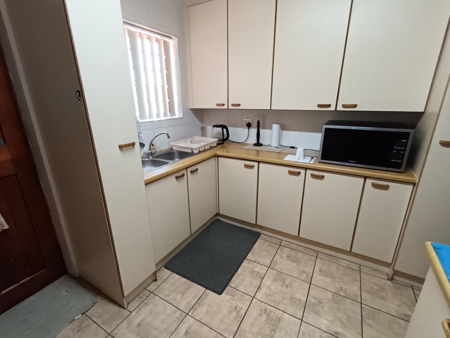 3 Bedroom Property for Sale in Jeffreys Bay Central Eastern Cape